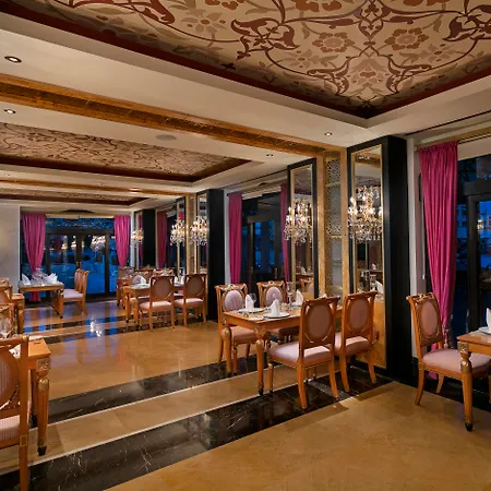 Mardan Palace リゾート アンタルヤ