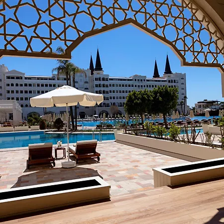 Resort Titanic Mardan Palace 5*
