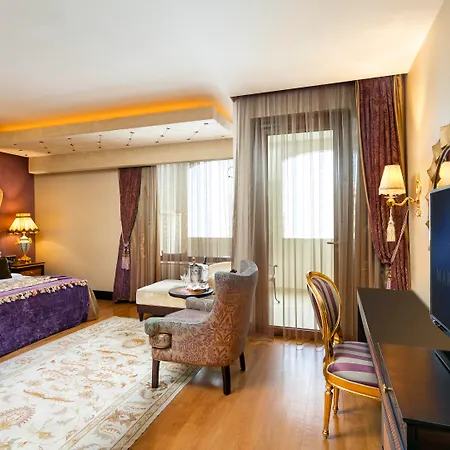 Titanic Mardan Palace