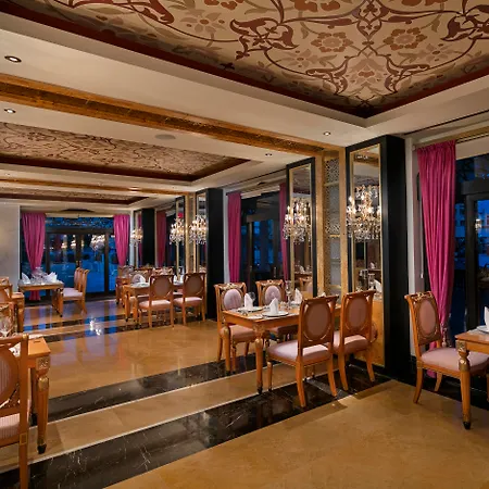 Titanic Mardan Palace Resort Antalya