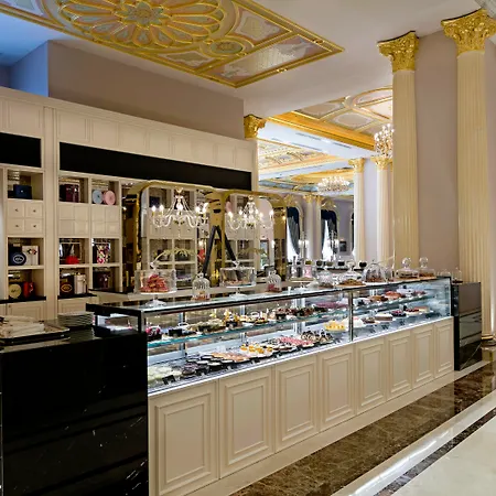 Titanic Mardan Palace 5*