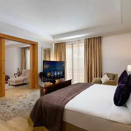 Titanic Mardan Palace